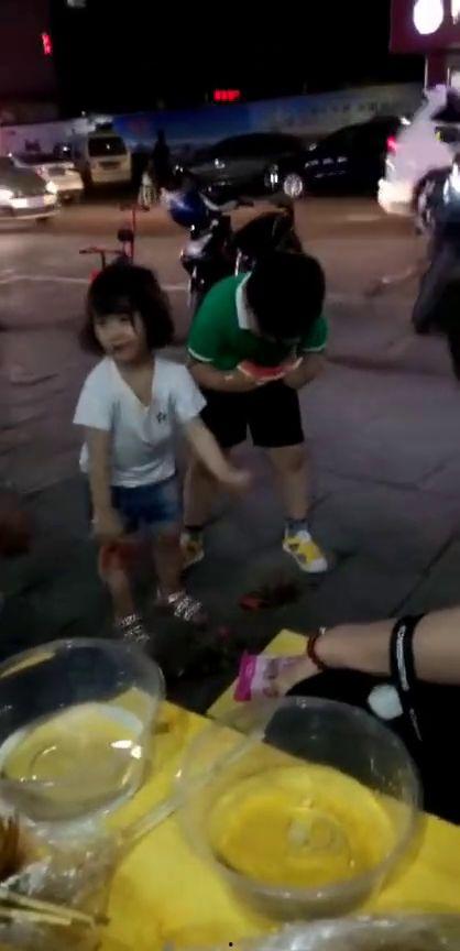 娱乐吃瓜酱甘拜下风